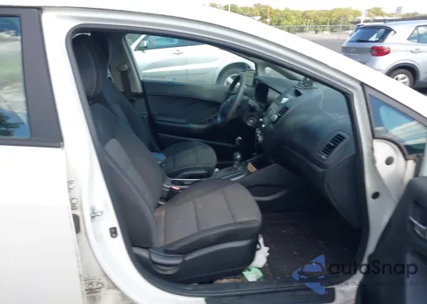 2016 Kia Forte Lx z USA, uszkodzony, nr VIN KNAFX4A6XG5445968